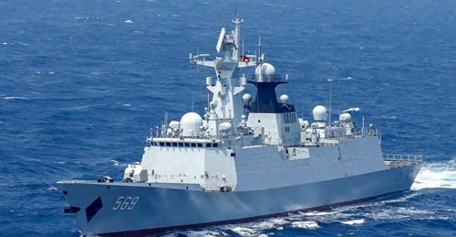 中国新一代054B型导弹护卫舰却仍使用柴油机没有超视距雷达吗(图1) 中国新一代054B型导弹护卫舰却仍使用柴油机没有超视距雷达吗(图1)